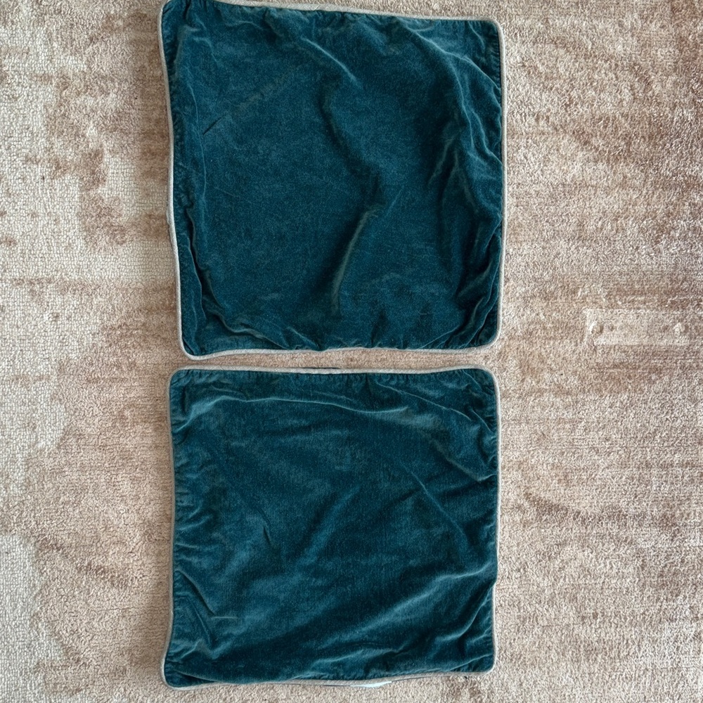 Two green pillow throw covers 18 inch square - Picture 2 of 7